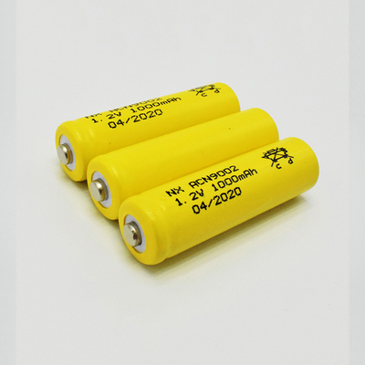 黄色いポリ塩化ビニール1.2 V Nicd電池細胞再充電可能なAA1000mAhの棒のタイプ