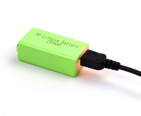 USBとの緊急時の9V 250mAhつくリチウム電池の低温