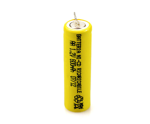 16.6g 1.2 V NIのCD電池再充電可能で黄色いポリ塩化ビニールAA600mAh
